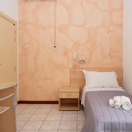 Jolanda Hotel 3*