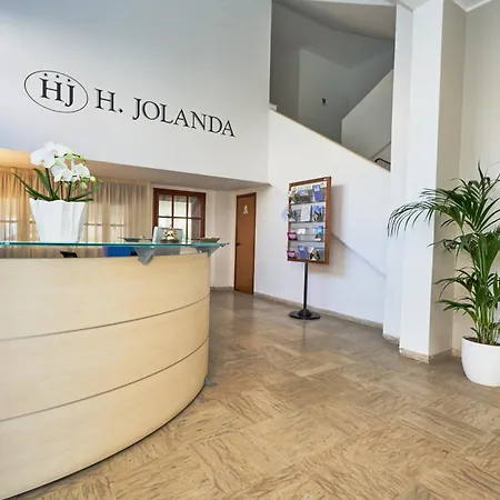 Jolanda Hotel 3*