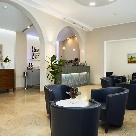 Hotel Jolanda